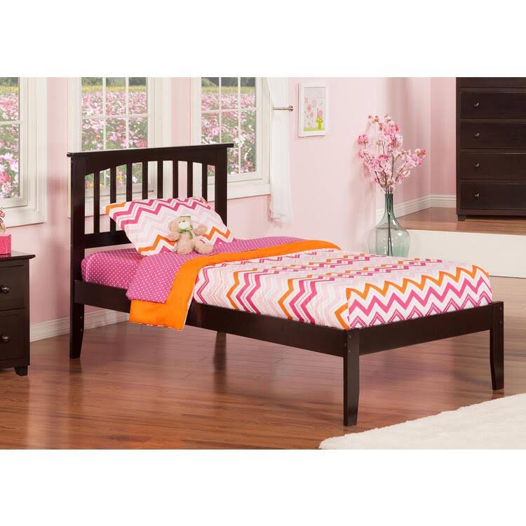 Antique Walnut Full Bed W8060