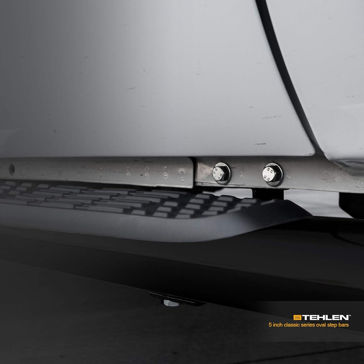 5 Oval Side Step Nerf Bars Black G768562