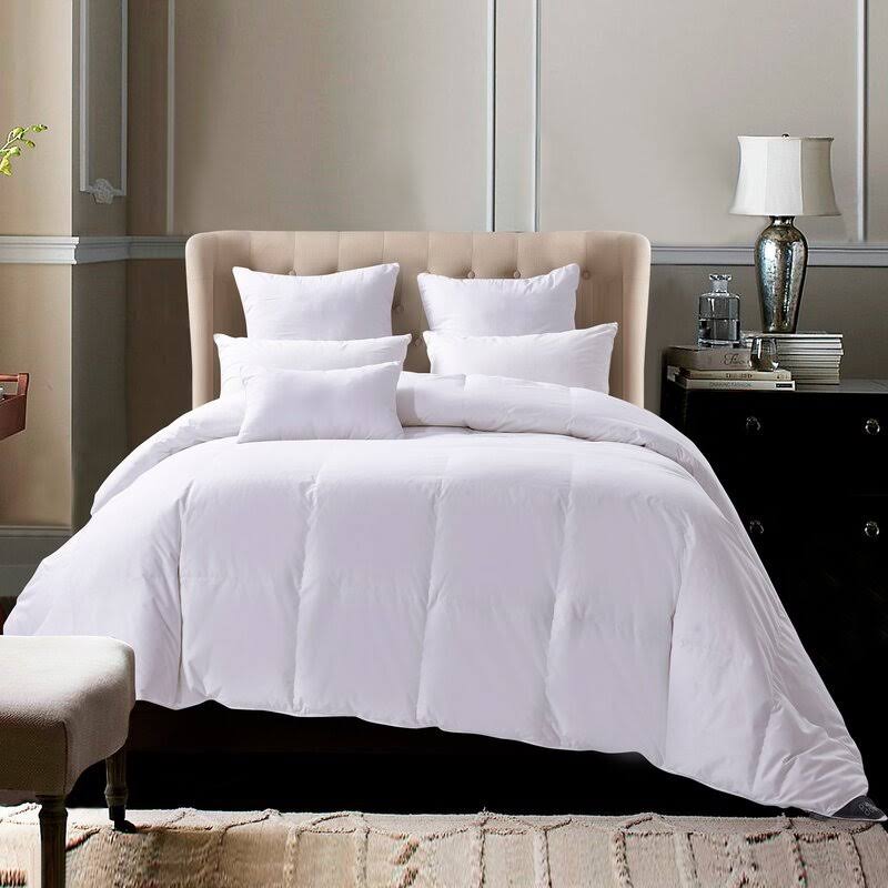 White Noise Twin Down & Feather Blend Comforter P780