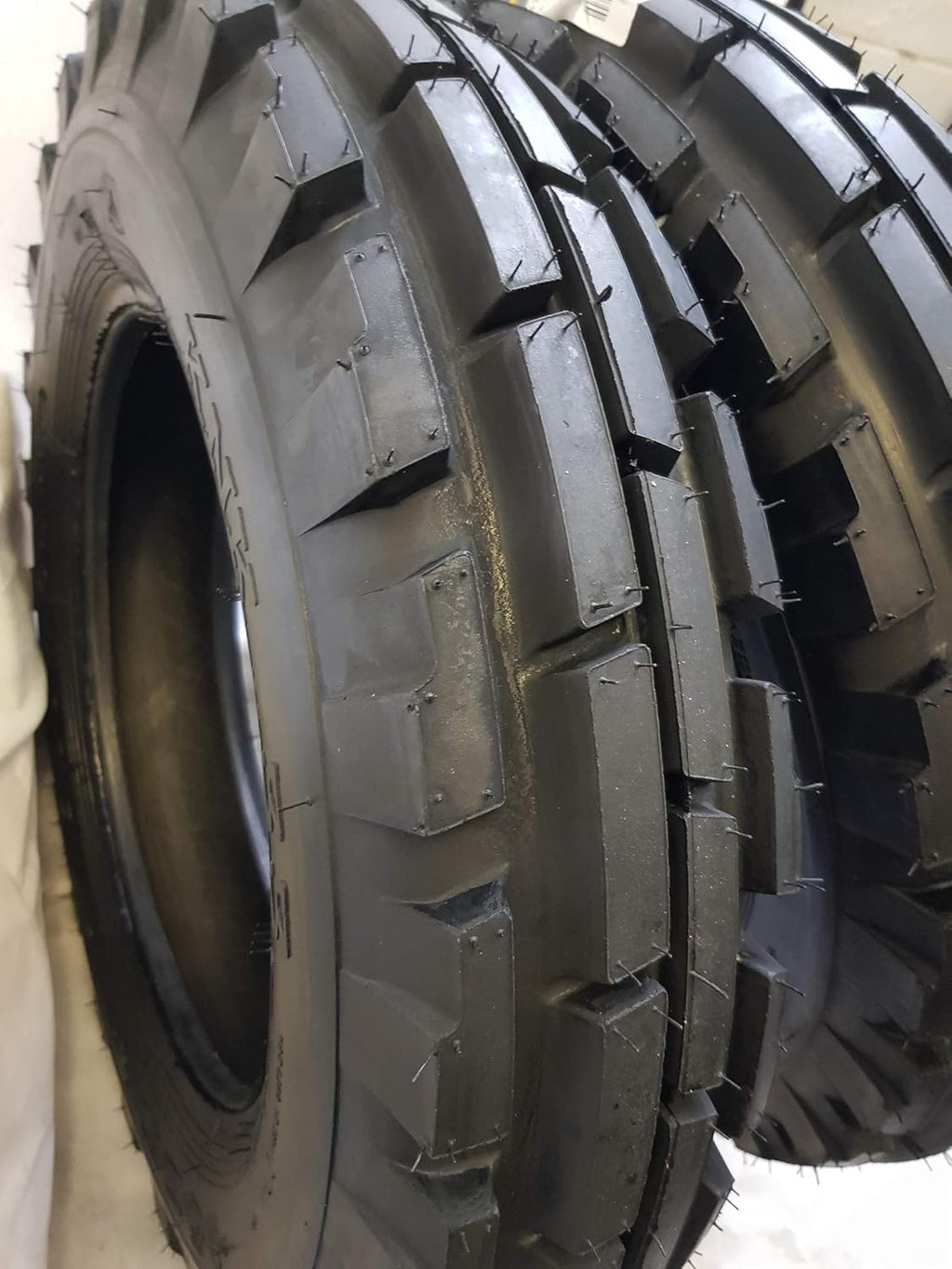 7.50-16 8 Ply Farm Tractor Tires V470947