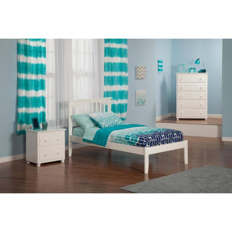 Antique Walnut Full Bed W8060