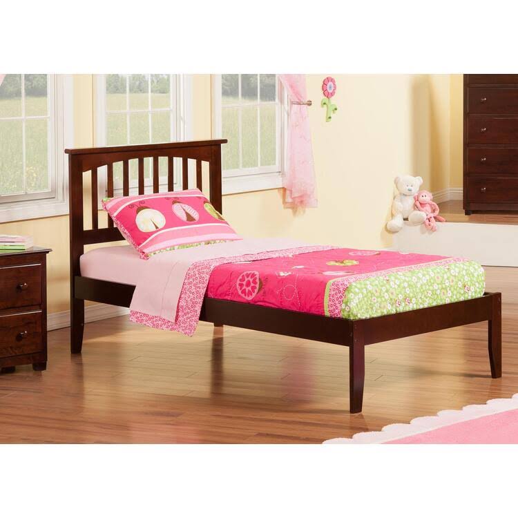 Antique Walnut Full Bed W8060