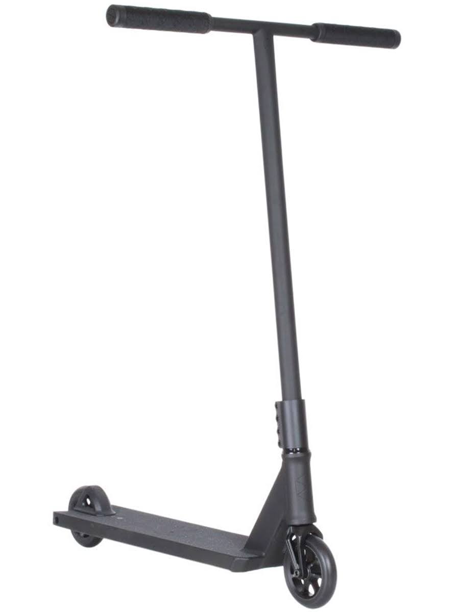Medium Black Scooter P72202