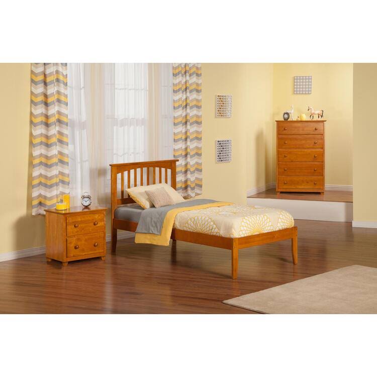 Antique Walnut Full Bed W8060