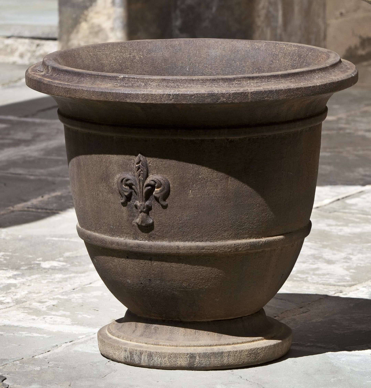 Small Urn K7486