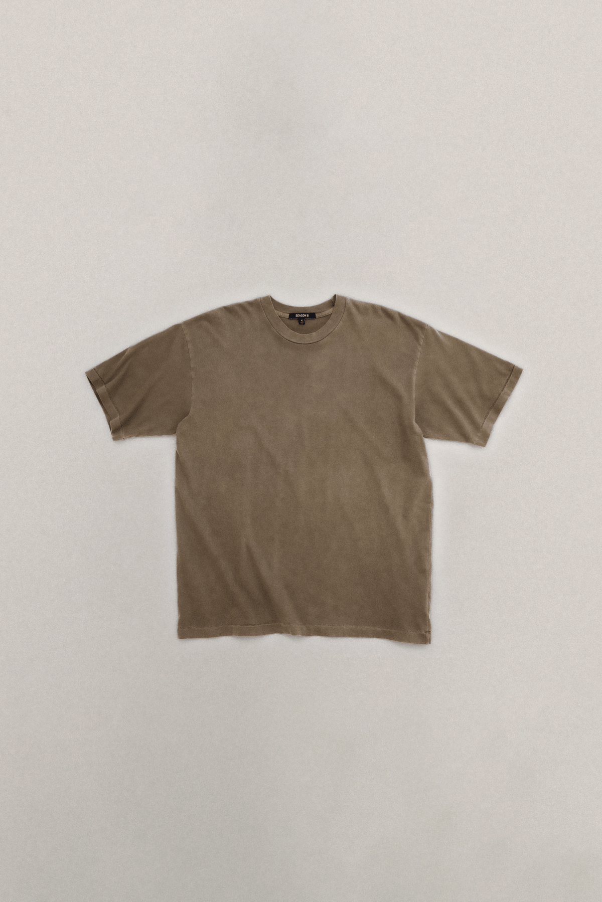 SEASON 6 SHORT SLEEVE TAUPE